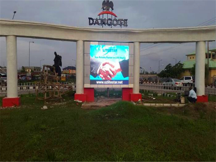 Utendørs P6 doble sider LED-videovegg for annonsering i Nigeria